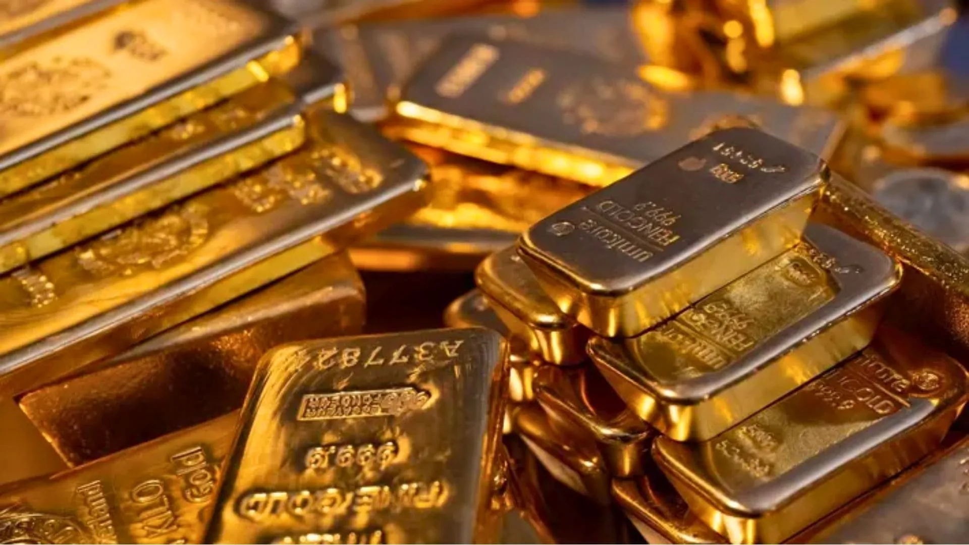 Gold Prices Hit Record High Amid Escalating U.S.-China Tariff War