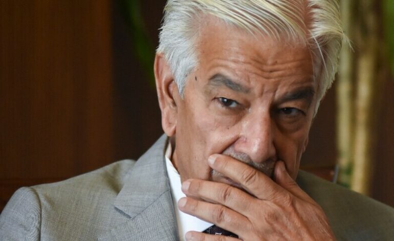 Khawaja Asif Clarifies “Imminent War” Remarks Amid India-Pakistan Tensions