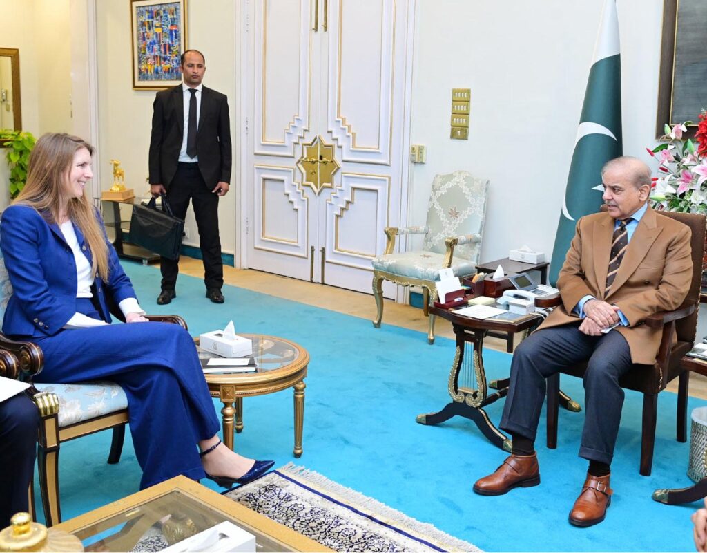 U.K. High Commissioner calls on the Prime Minister