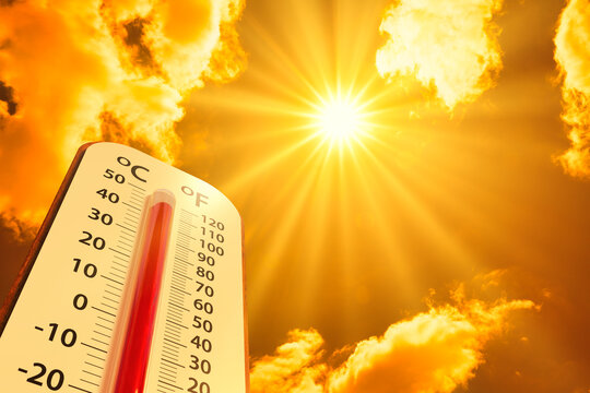 Intense Heatwave Continues Nationwide; Lahore Temperature Reaches 43°C, Air Quality Unhealthy