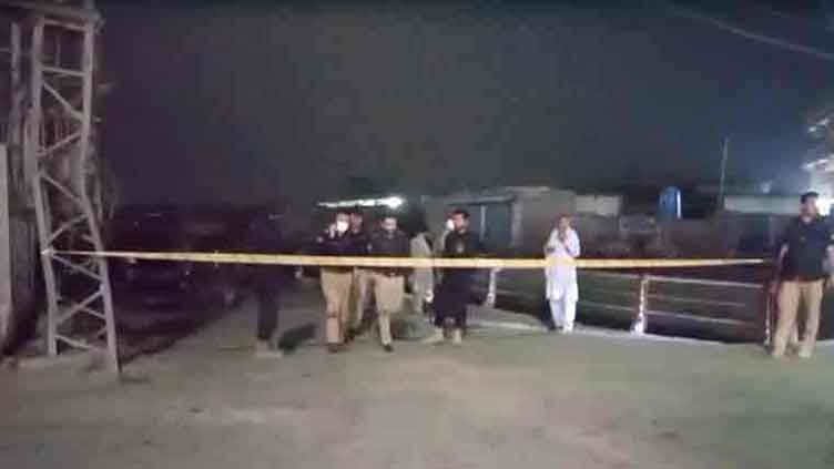2 policemen martyred, 2 injured in Peshawar suicide attack