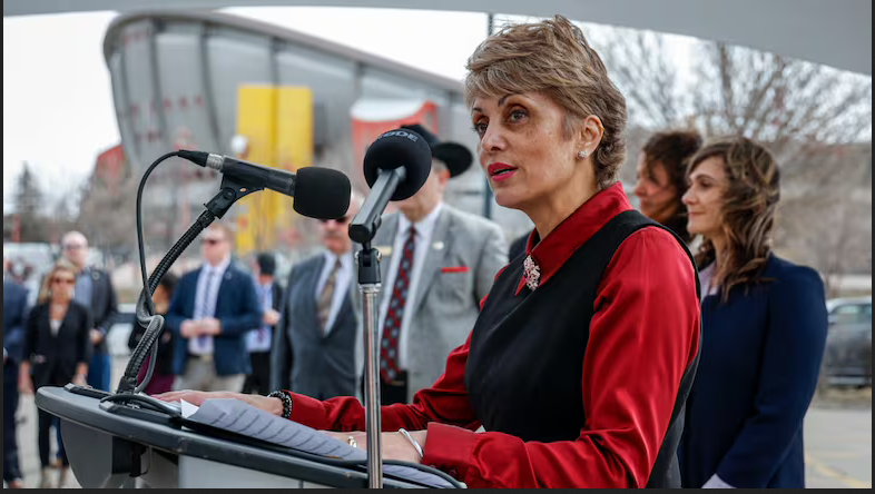 Calgary, Edmonton mayors call potential separatism referendum ‘dangerous’