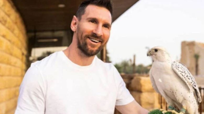 Lionel Messi accepts offer from Saudi club