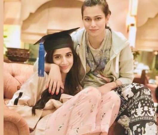 Mawra Hocane Shares Heartwarming Throwback from Graduation Sleepover