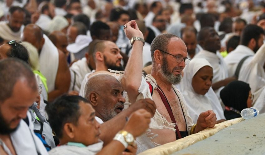 Millions Perform Devil-Stoning Ritual as Hajj Concludes in Saudi Arabia