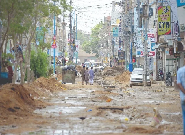 Karachi Crumbles After First Monsoon Spell, Inner-City Streets in Chaos