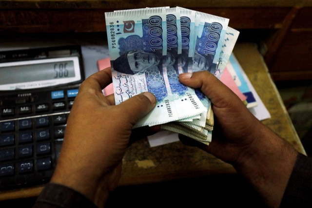 Govt Offers Income Tax Relief for Salaried Class in Budget 2025–26