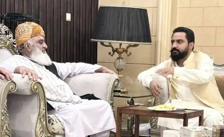 Farrukh Khokhar Joins JUI: Fazl Welcomes New Political Chapter