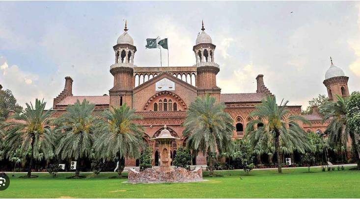 LHC Justice Asjad Javed Injured in Motorway Accident Near Samundri