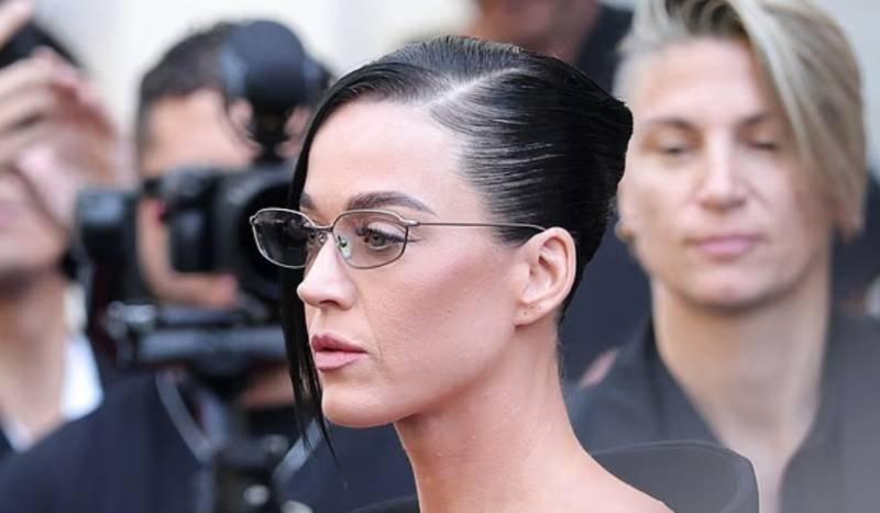 Kim Kardashian Stuns in All-White at Balenciaga Show During Paris Haute Couture Week