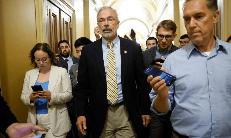 Trump’s $4.5 Trillion Tax Bill Stalls Amid GOP Revolt in Congress