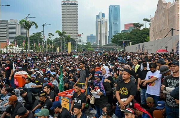 Malaysia: Protests against Prime Minister: Demand for resignation
