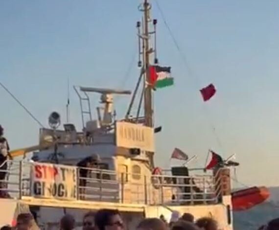 Ship carrying aid from Gallipoli heads to Gaza