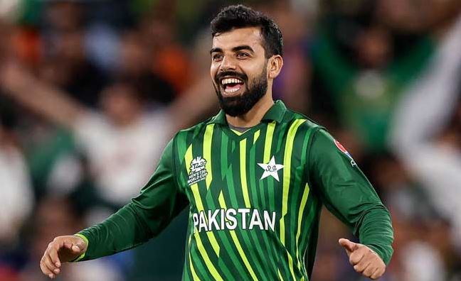 Shadab Khan suffers shoulder injury