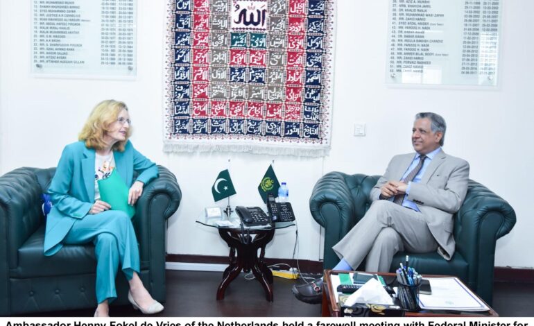 Ambassador of the Netherlands calls on Federal Minister for Human Rights for Farewell Meeting