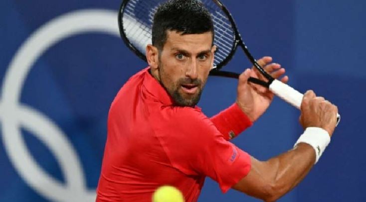 Djokovic crushes Evans to reach Wimbledon third round
