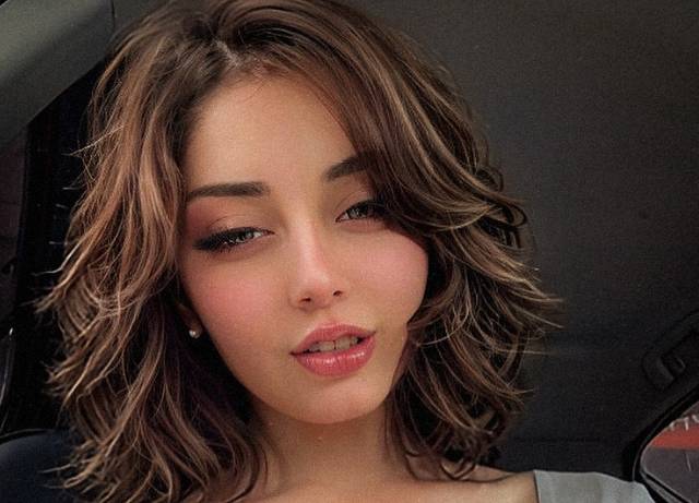 Alizeh Shah’s Bold Look and Cryptic Post Ignite Social Media Buzz