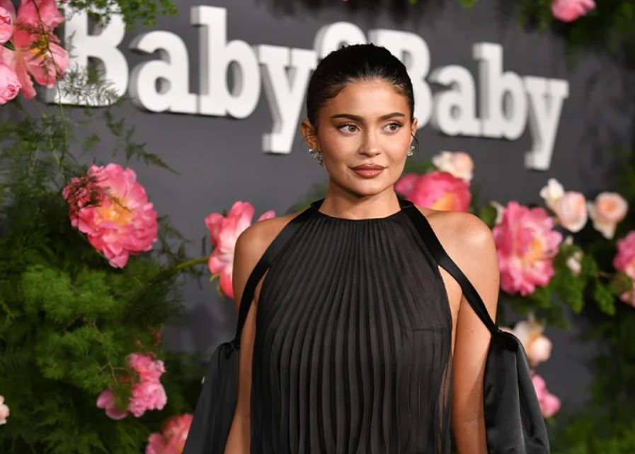 Kylie Jenner Acknowledges Relationship with Timothée Chalamet on Instagram