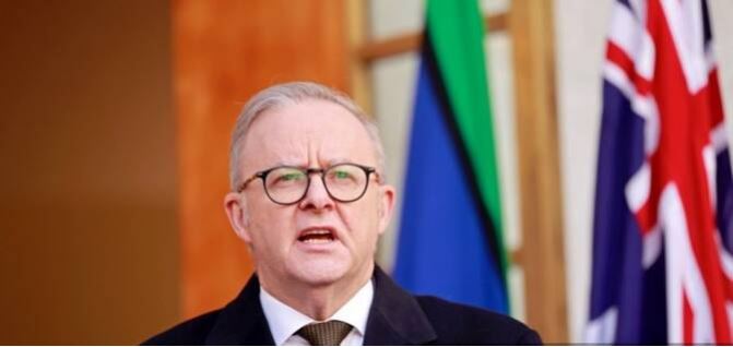 Australia will pay Nauru to resettle foreign born criminals