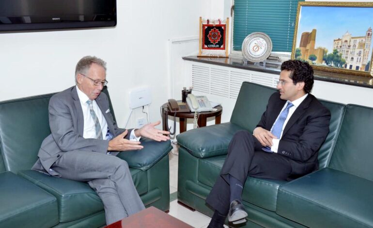 Australian High Commissioner Neil Hawkins and federal minister discuss mining sector potential at farewell meeting