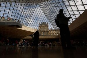 Two suspects arrested in Louvre jewel heist