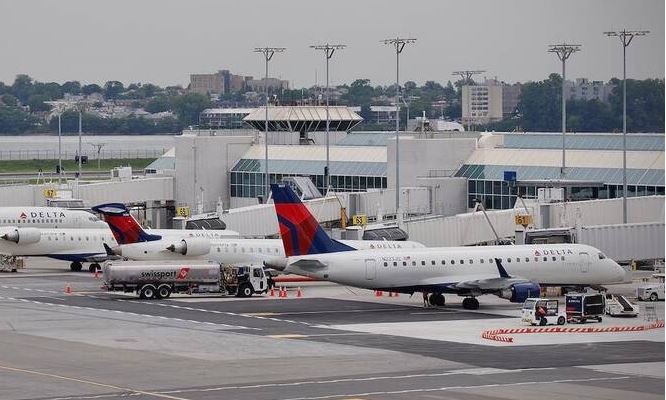 Delta jets in ‘low-speed collision’ at New York’s LaGuardia, one injured