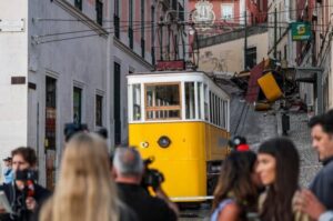 Cable that broke in Lisbon rail crash was uncertified, report shows