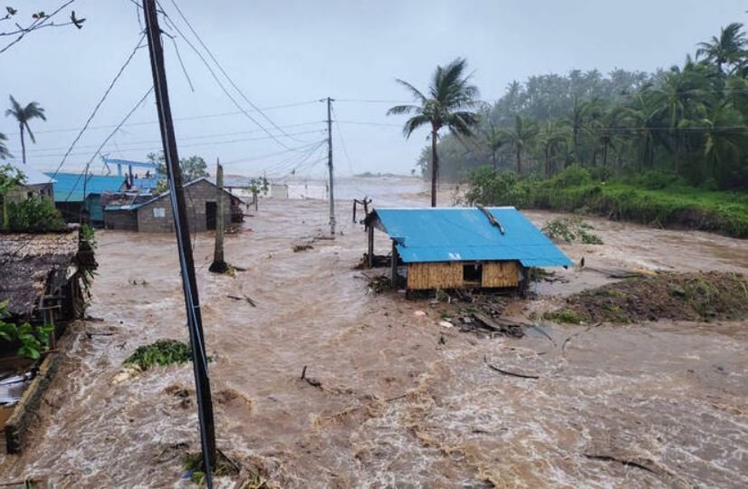 Typhoon Fung-wong leaves wide swath of destruction, displaces 1.4 million people in northern Philippines