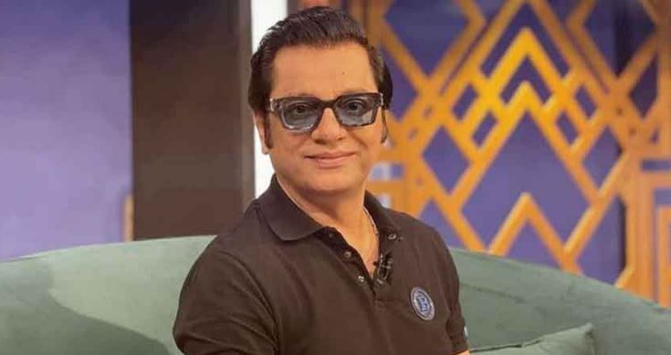 Nabeel Zafar has a hilarious take on recently-introduced e-challan scheme in Karachi