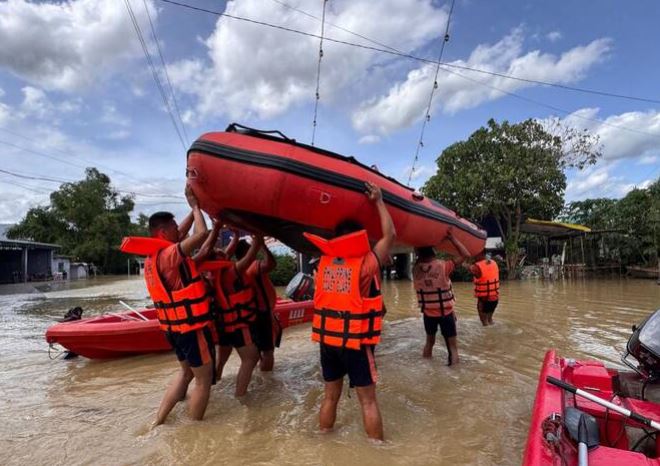 Taiwan evacuates thousands ahead of tropical storm Fung-wong after deaths in the Philippines
