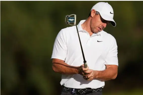 Ortiz blitzes late to join three‑way lead at Australian Open, McIlroy falters