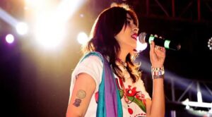 Meesha Shafi electrifies World Culture Festival with stunning rendition