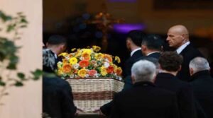 Crowds pay tribute as coffin of French cinema star Brigitte Bardot driven through Saint-Tropez
