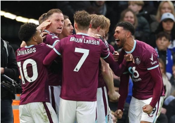 Chelsea FC held by Burnley FC; late drama across Premier League