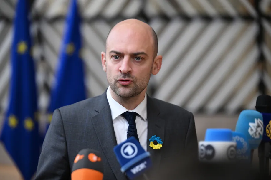 French Foreign Minister Jean-Noel Barrot calls for Israel to avoid ground operations and civilian attacks in Lebanon during G7 foreign ministers' meeting