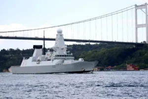 UK Prepares Mine-Clearing Vessel for Possible Strait of Hormuz Deployment Amid Iran Conflict