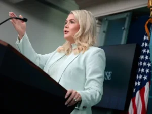 us-threatens-iran-2026