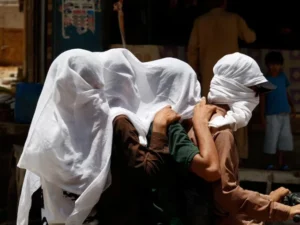 PMD weather forecast, sea breeze inactive, NDMA heat alert, Sindh Punjab heatwave, summer temperatures Pakistan