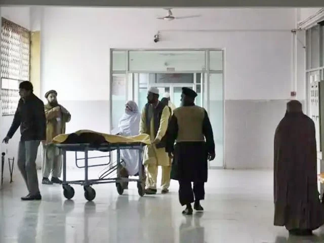 K-P Health Minister Khaliqur Rehman announces outsourcing of diagnostic facilities in six public hospitals under PPP to install MRI and CT scan machines.