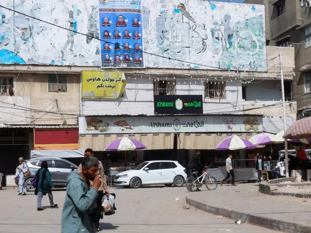 Palestinians in Deir al-Balah vote in first Gaza municipal election since 2006, offering a rare barometer of Hamas popularity after devastating war.