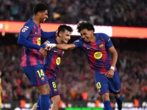 Barca Thrash Espanyol to Move Nine Points Clear of Real Madrid