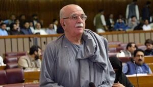 Opposition leader Mehmood Khan Achakzai speaking about PTI potentially withdrawing from Pakistan’s assemblies.