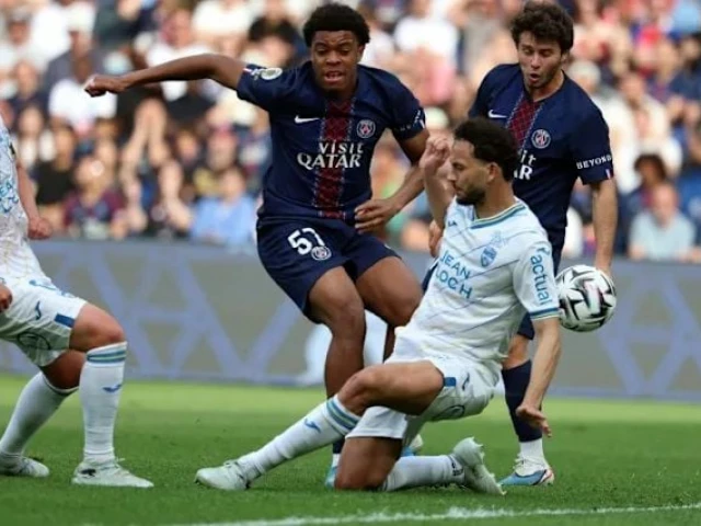 PSG Held by Lorient