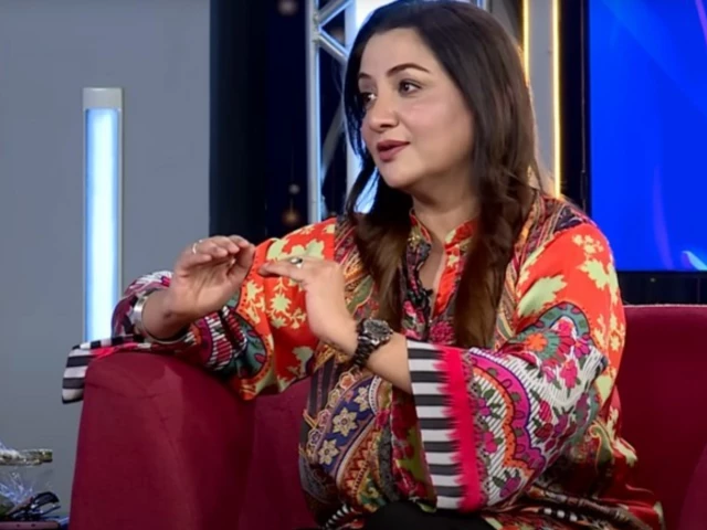 Pakistani actor Nadia Afgan during a public appearance amid social media discussions on modesty and gender expectations.